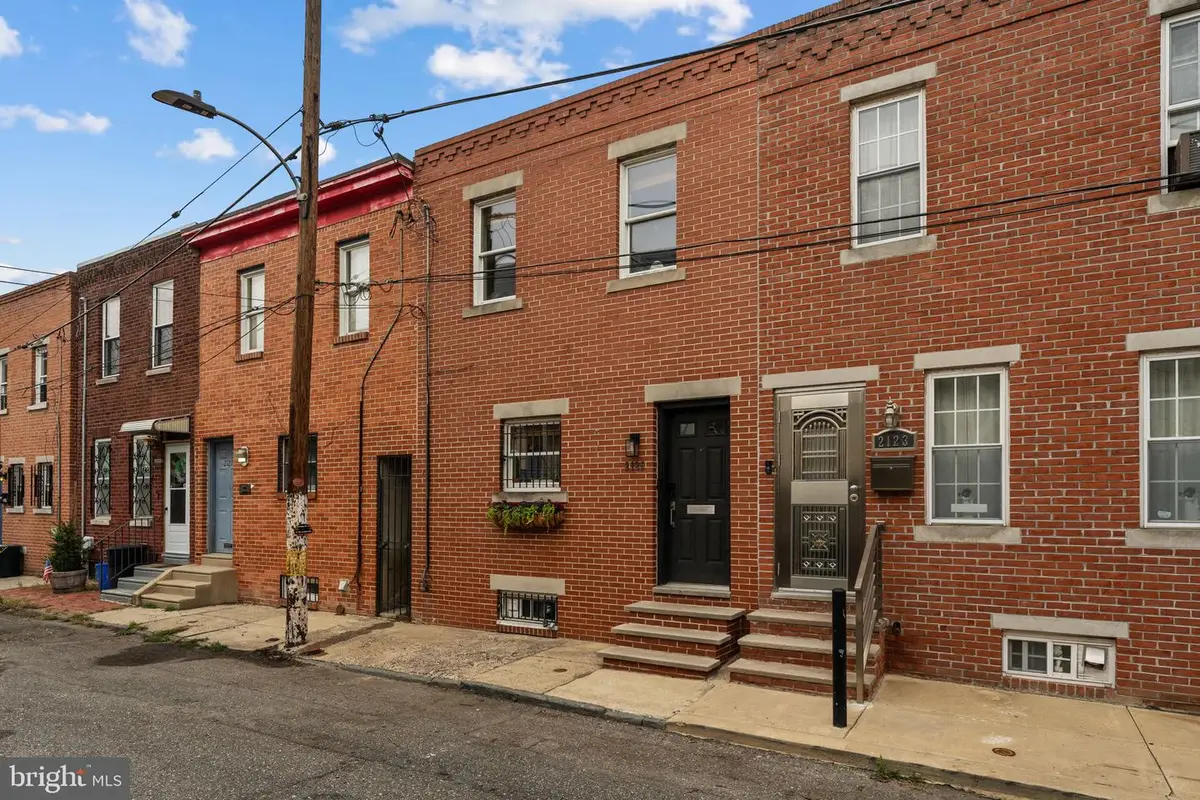 2125 Clymer St, Philadelphia, PA 19146 - #1