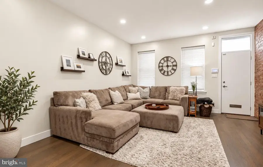 2228 Ellsworth St, Philadelphia, PA 19146 - #3