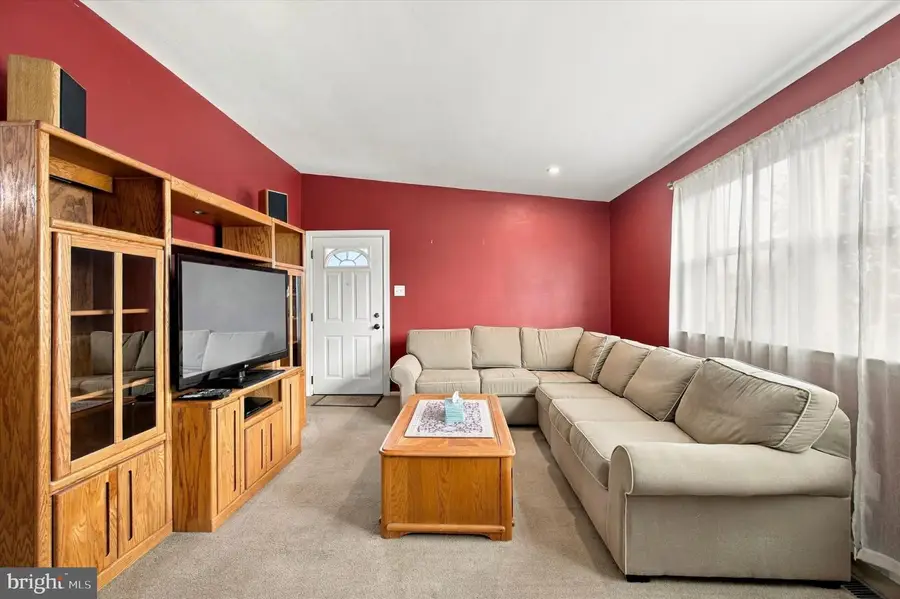 9854 Cowden St, Philadelphia, PA 19115 - #3