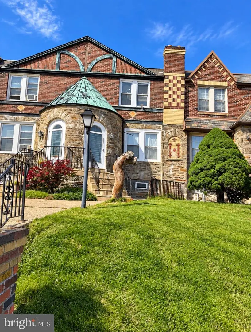 7202 Charles St, Philadelphia, PA 19135 - #1