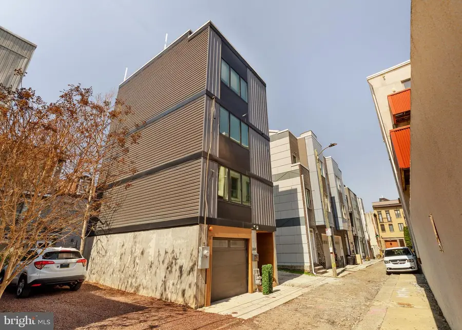 848 N Leithgow St, Philadelphia, PA 19123 - #3