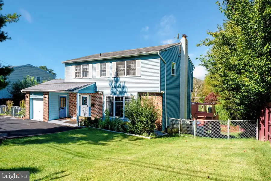 814 Caledonia St, Philadelphia, PA 19128 - #2