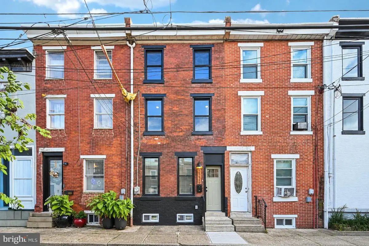 2229 Memphis St, Philadelphia, PA 19125 - #1