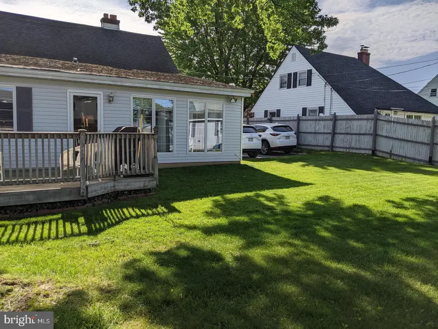 9231 Treaty Rd, Philadelphia, PA 19114 - #2