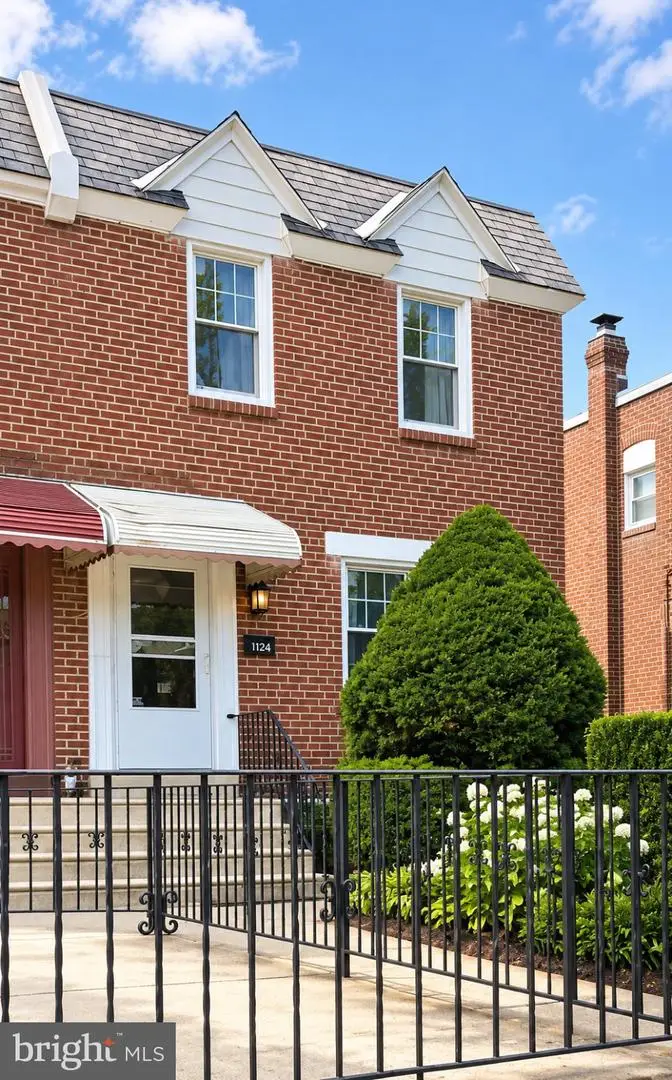 1124 Fanshawe St, Philadelphia, PA 19111 - #1