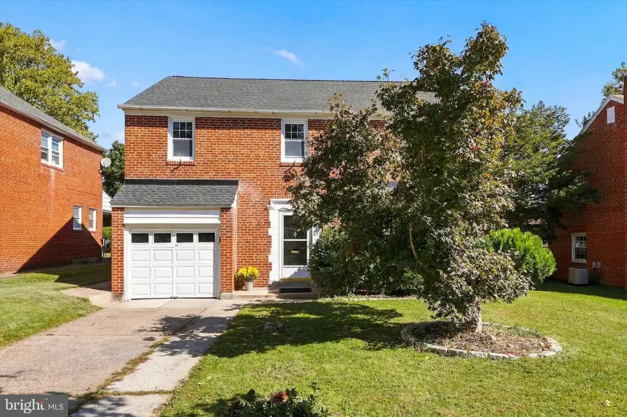 8427 Pembrook Rd, Philadelphia, PA 19128 - #2