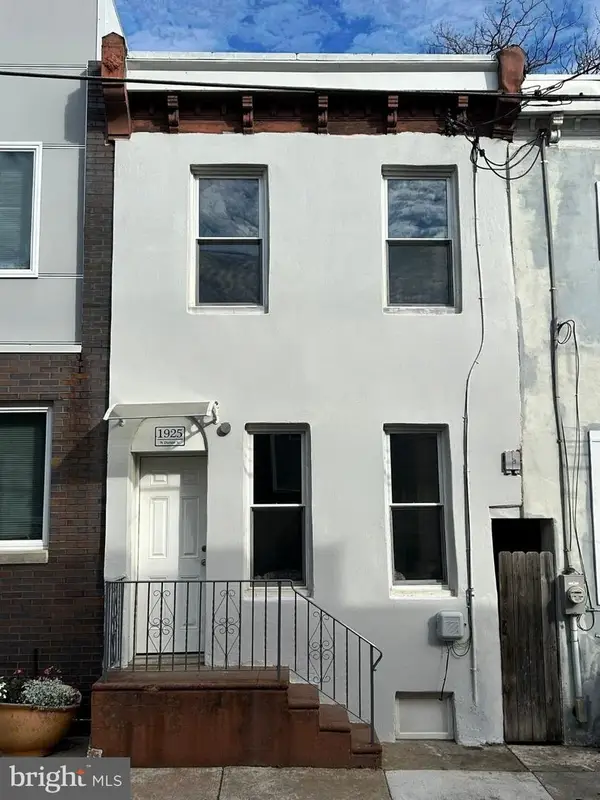 1925 N Darien St, PHILADELPHIA, PA 19122