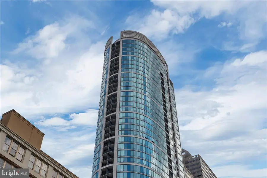 2101 Market #3704, Philadelphia, PA 19103 - #2