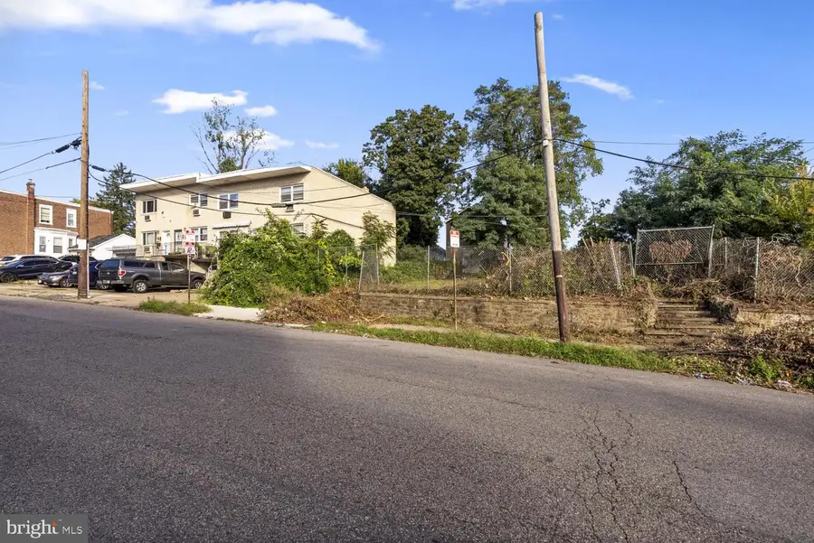 5905 N 10th St, Philadelphia, PA 19141 - #2