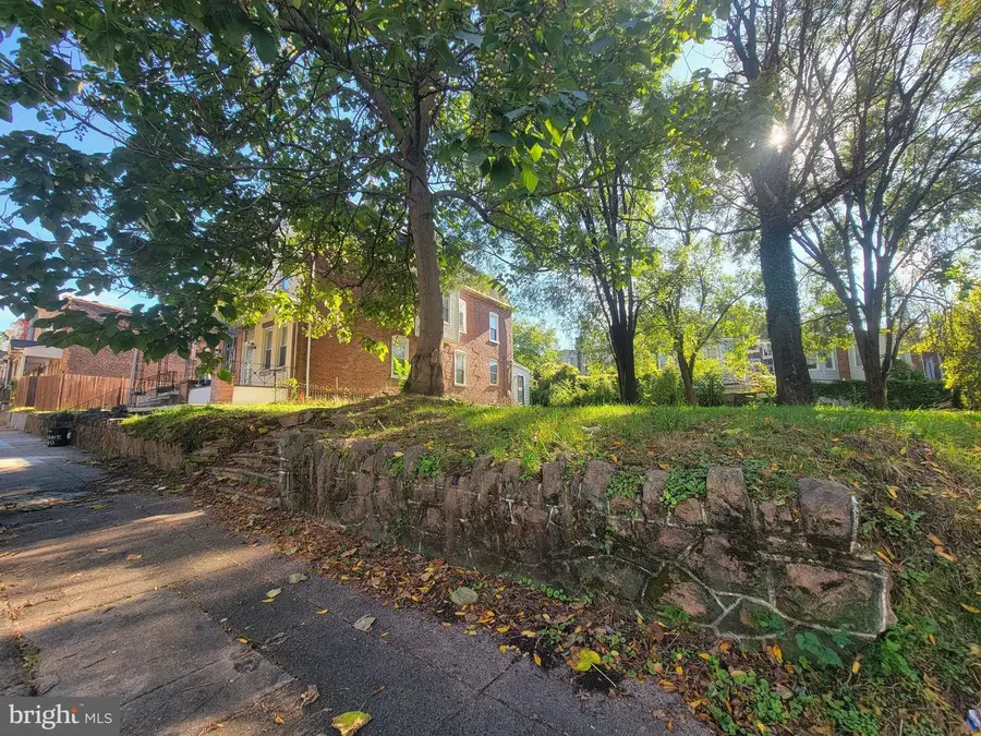 5320 Wakefield St, Philadelphia, PA 19144 - #2