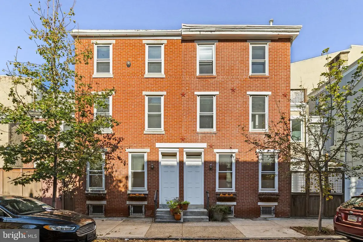 2113 Cherry St, Philadelphia, PA 19103 - #1