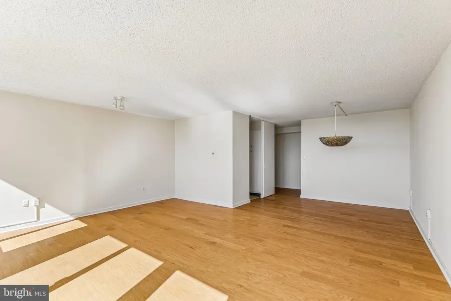 604-36 S Washington Sq #805, Philadelphia, PA 19106 - #3