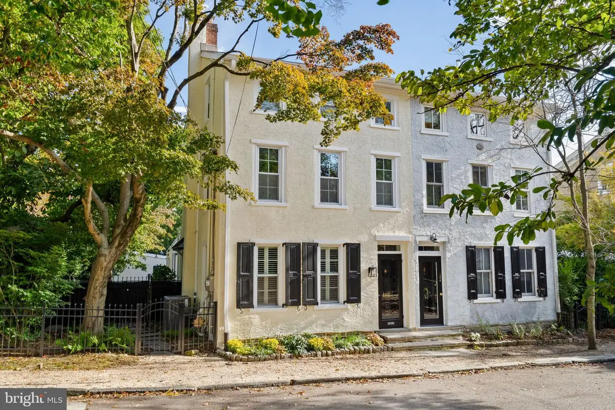 102 W Gravers Ln, Philadelphia, PA 19118 - #1