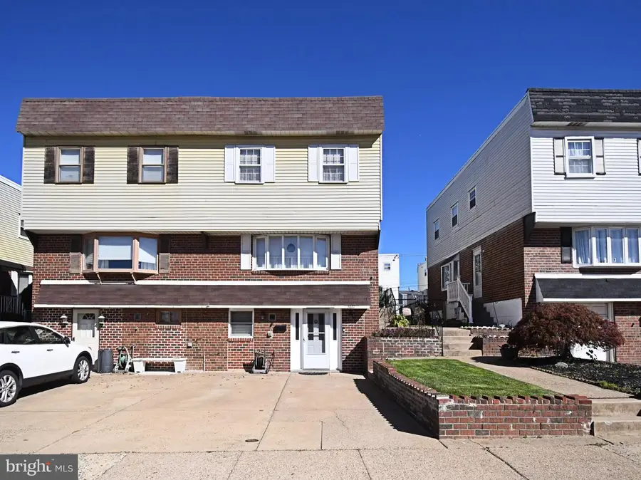 3827 Violet Dr, Philadelphia, PA 19154 - #2