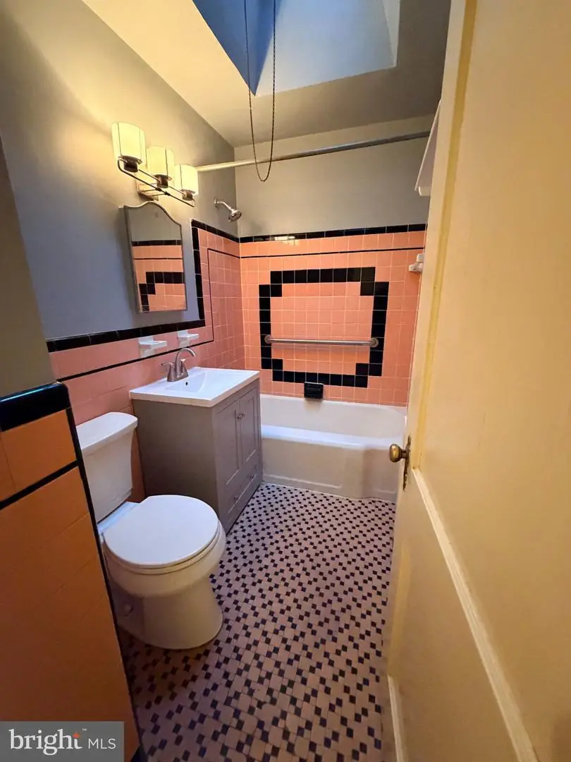 6712 Kindred St, Philadelphia, PA 19149 - #2