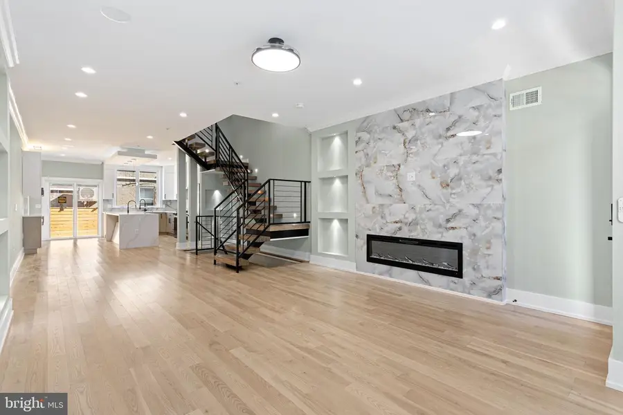2327 E Dauphin St, Philadelphia, PA 19125 - #3