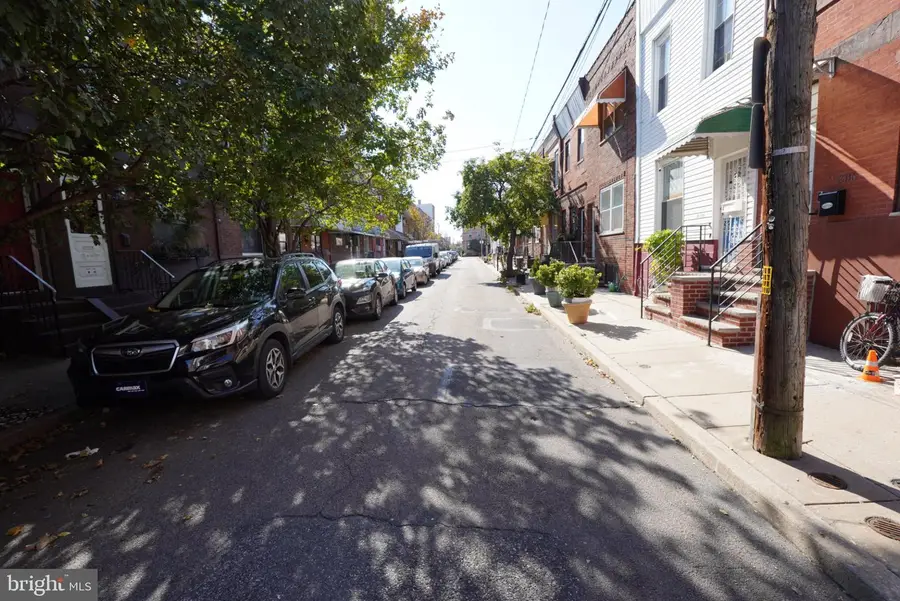 2114 S Hicks St, Philadelphia, PA 19145 - #2