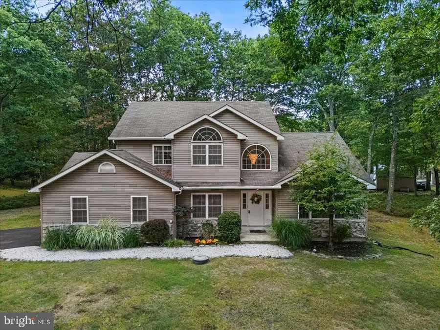 604 Bombur Ln, Tamiment, PA 18371 - Image #2