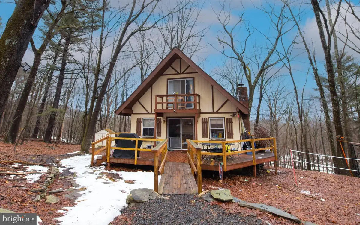 117 Swallow Cir, Bushkill, PA 18324 - #1