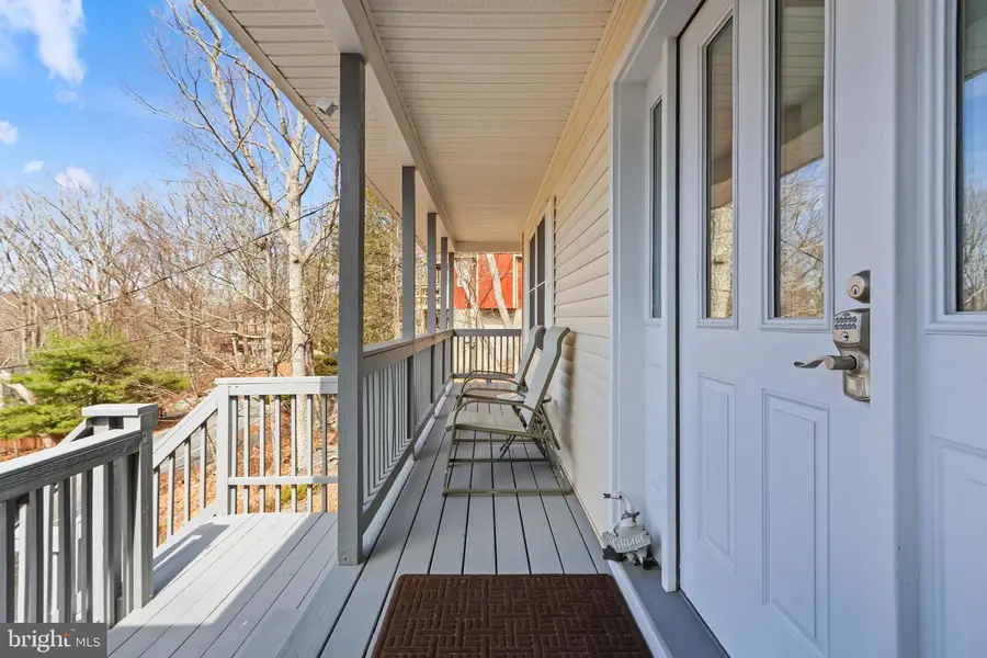 226 Regent St, Bushkill, PA 18324 - #3