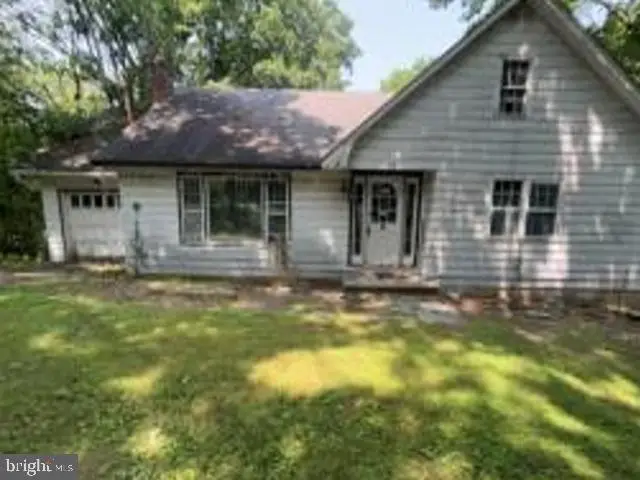 178 Twin Lakes Dr, Shohola, PA 18458 - #1