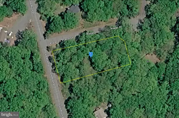 115 Gold Rush Dr, HAWLEY, PA 18428