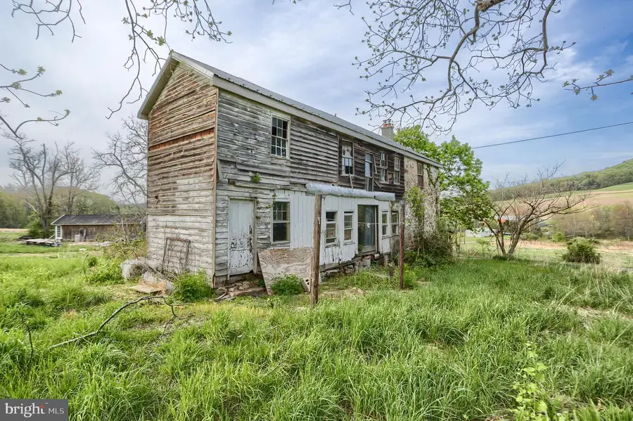 57 Metz Ln, New Bloomfield, PA 17068 - Image #2