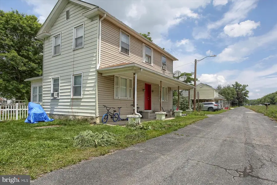 46 N Front St, Duncannon, PA 17020 - Image #3