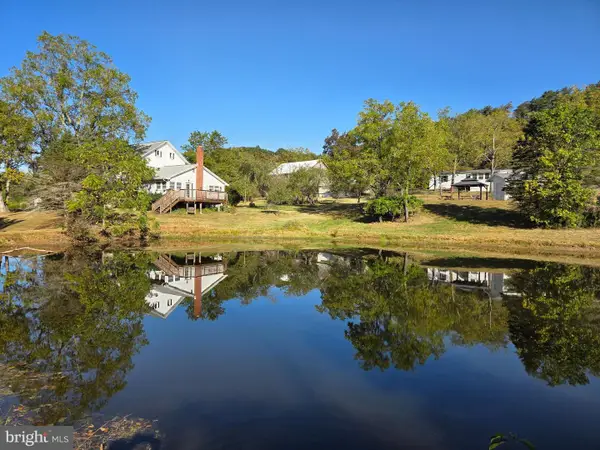 107 Peach Ridge Rd, ELLIOTTSBURG, PA 17024