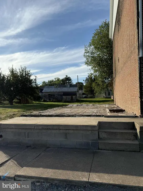 212 N Front St, LIVERPOOL, PA 17045