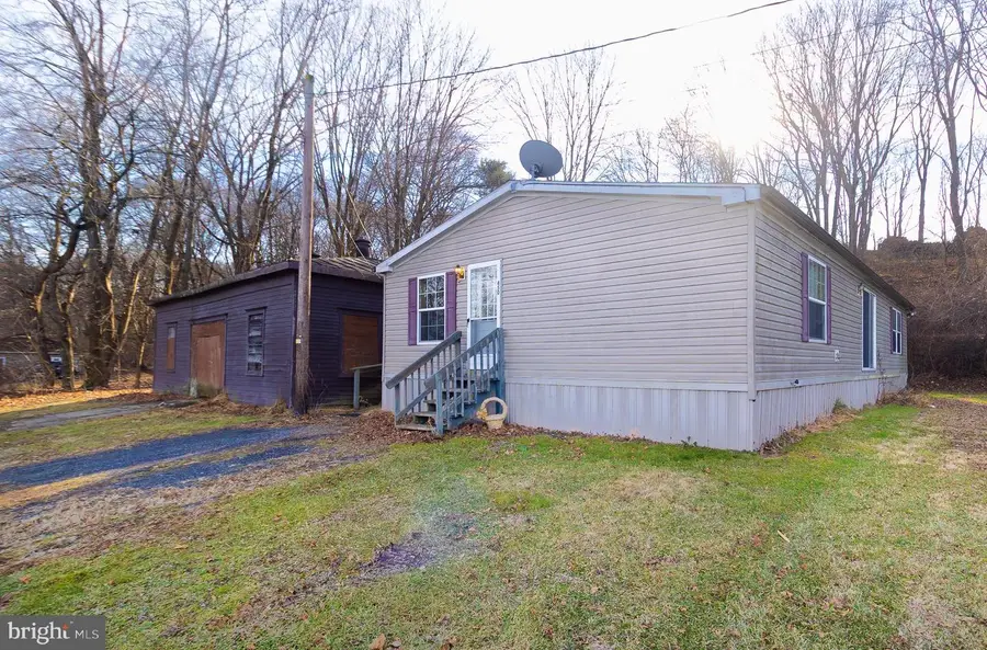 450 S 5th St, Newport, PA 17074 - Image #2