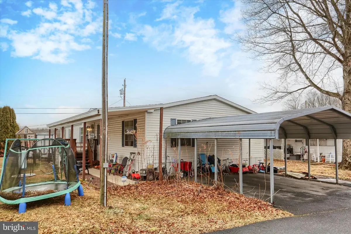 150 Mallory Blvd, New Bloomfield, PA 17068 - Image #1