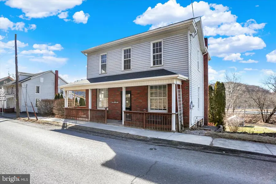 25 S Market St, Millerstown, PA 17062 - Image #3