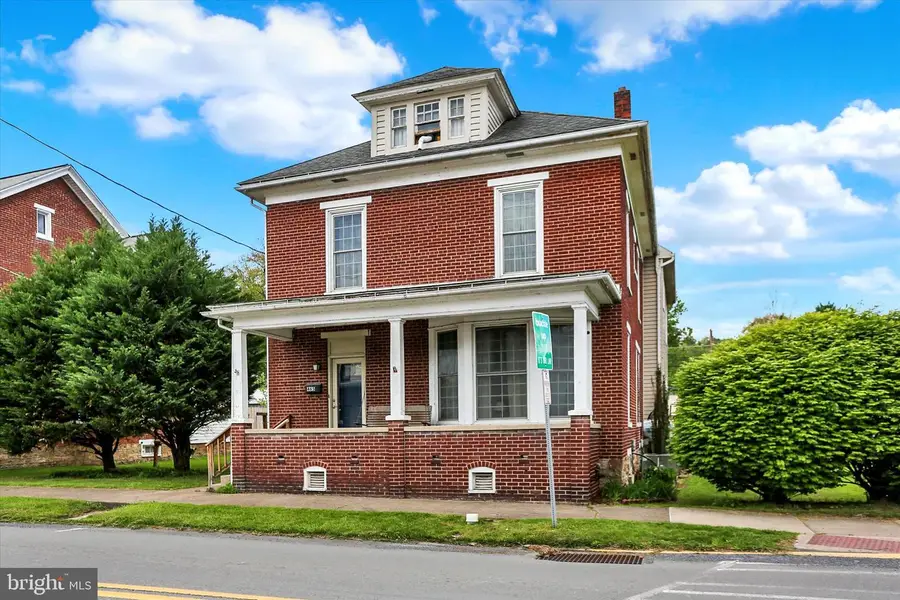 465 N 4th St, Newport, PA 17074 - #3