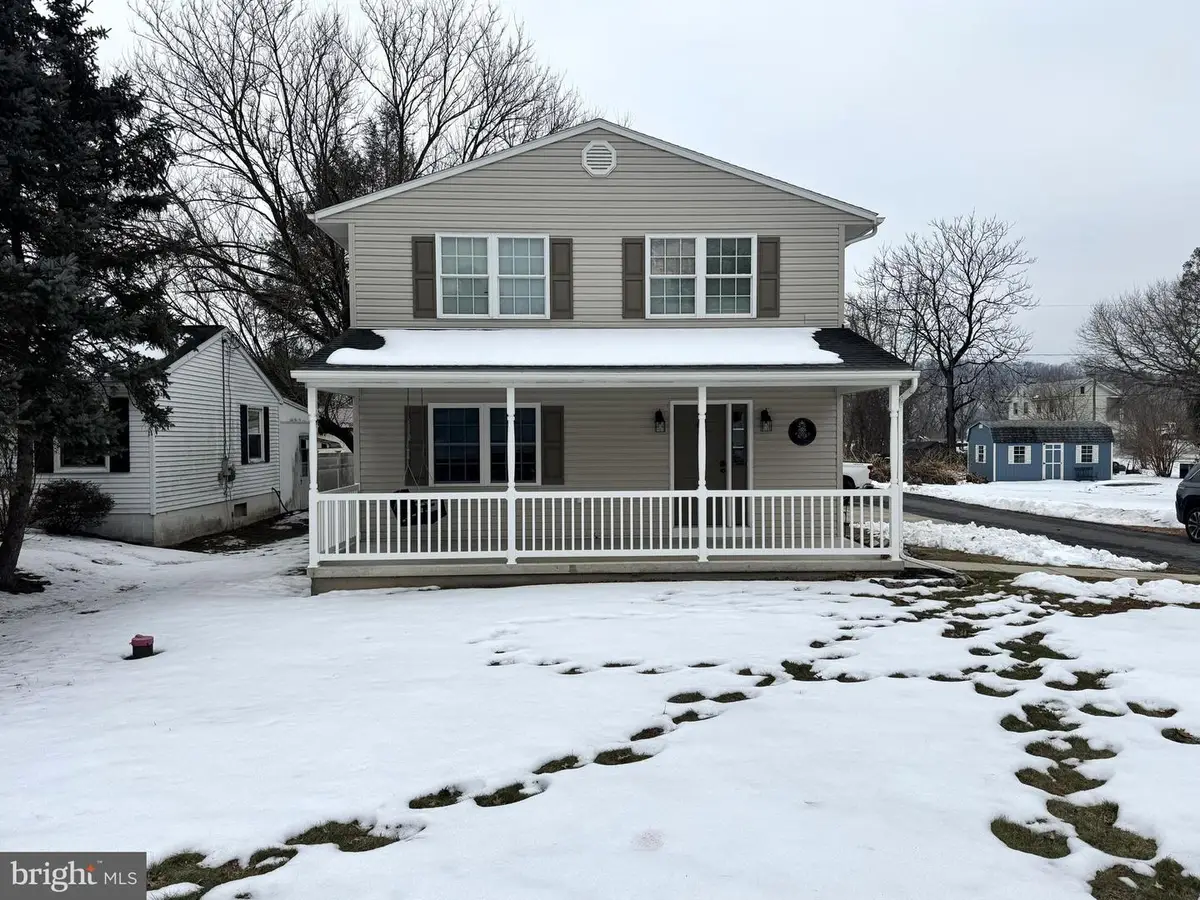 40 Mill St, Duncannon, PA 17020 - #1