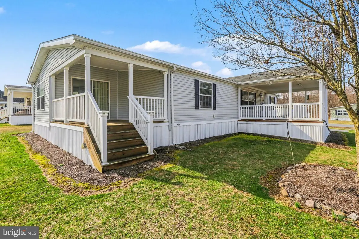 71 Meadowview Dr, New Bloomfield, PA 17068 - #1