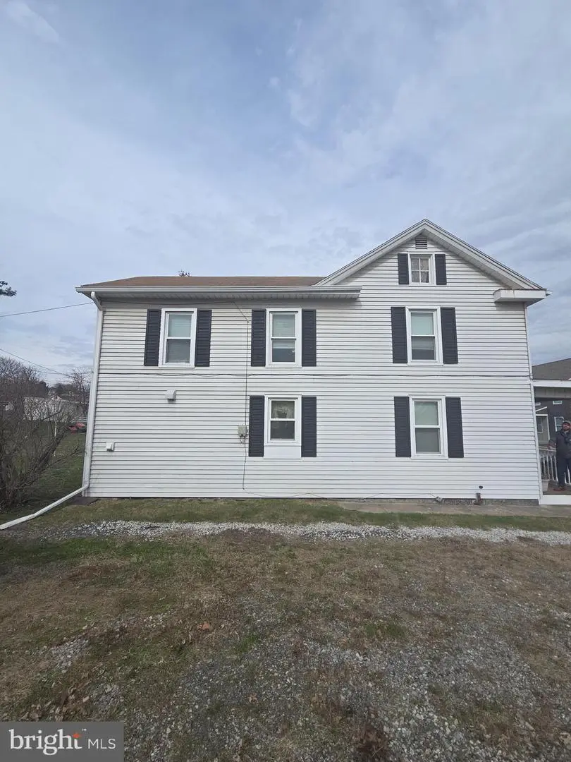 202 N Market St, Liverpool, PA 17045 - #3