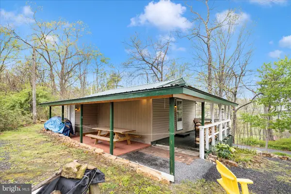 915 Center Square Rd, BLAIN, PA 17006