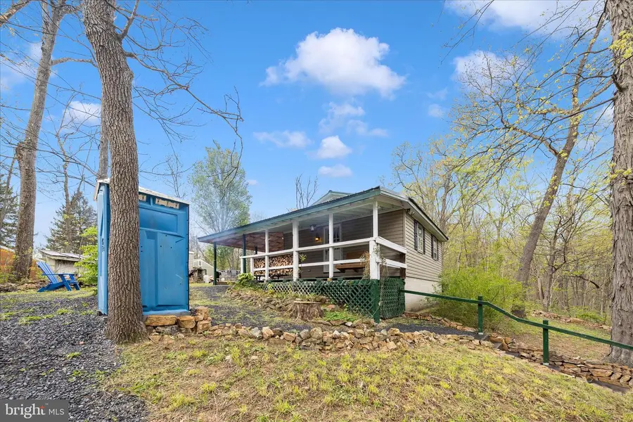 915 Center Square Rd, Blain, PA 17006 - #2