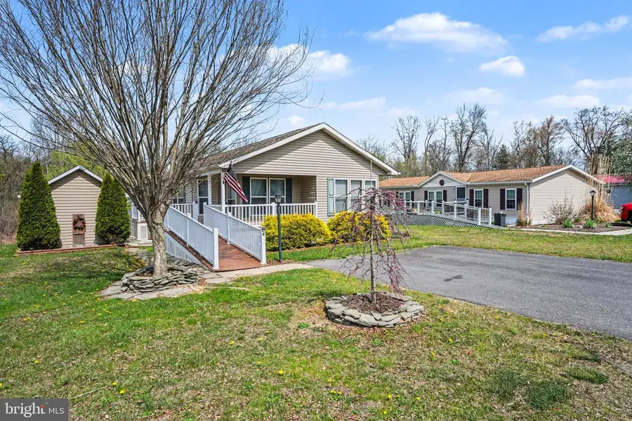6 Meadowview Dr, New Bloomfield, PA 17068 - #3
