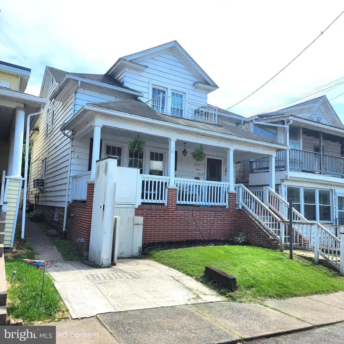 212 E Sunbury St, Millerstown, PA 17062 - #1