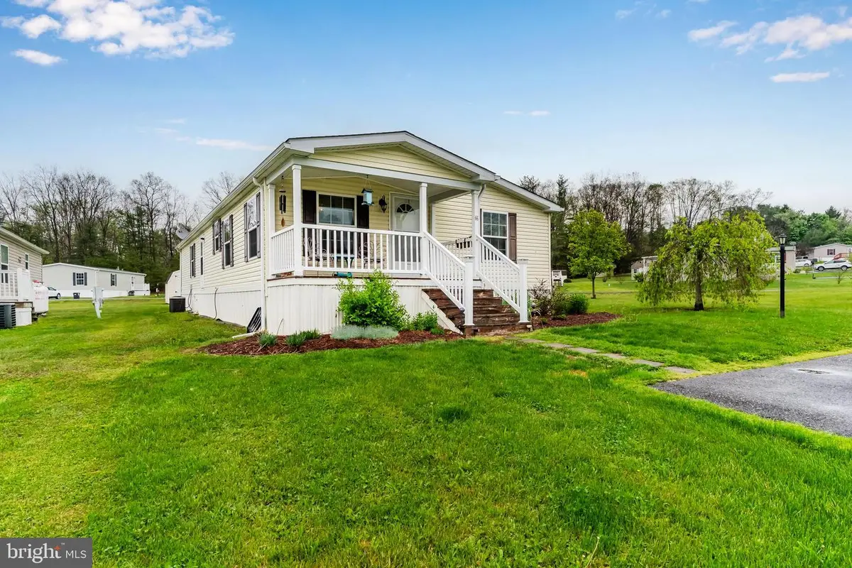 66 Meadowview Dr, New Bloomfield, PA 17068 - #1