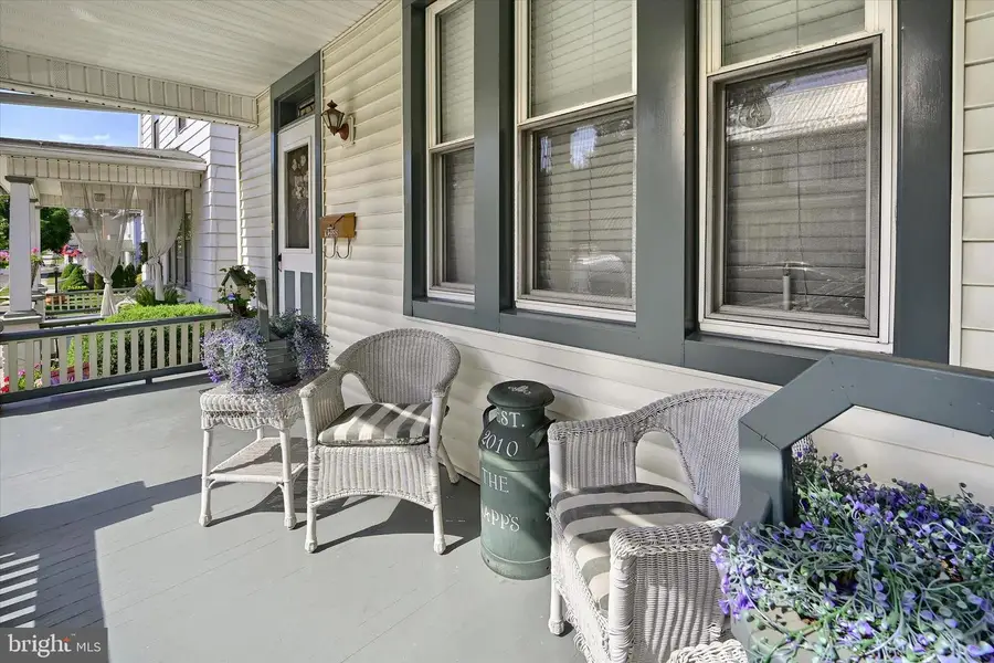 228 N 5th St, Newport, PA 17074 - #3