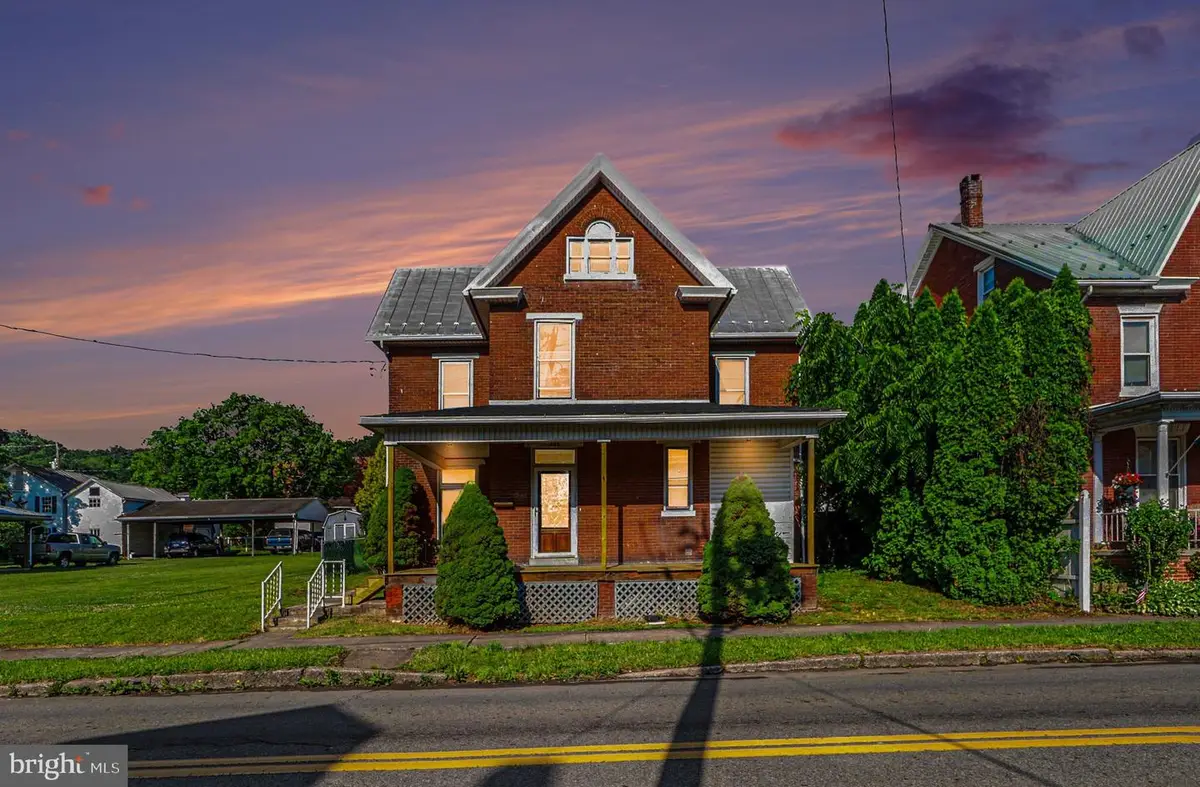 333 N 4th St, Newport, PA 17074 - #1