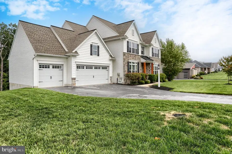 200 Stone Arch Dr, Marysville, PA 17053 - #3