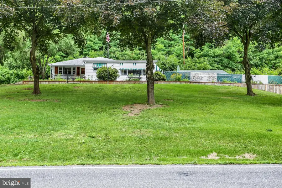 111 Juniata Pkwy E, Newport, PA 17074 - #2
