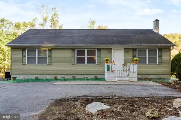 724 Clouser Hollow Rd, NEW BLOOMFIELD, PA 17068