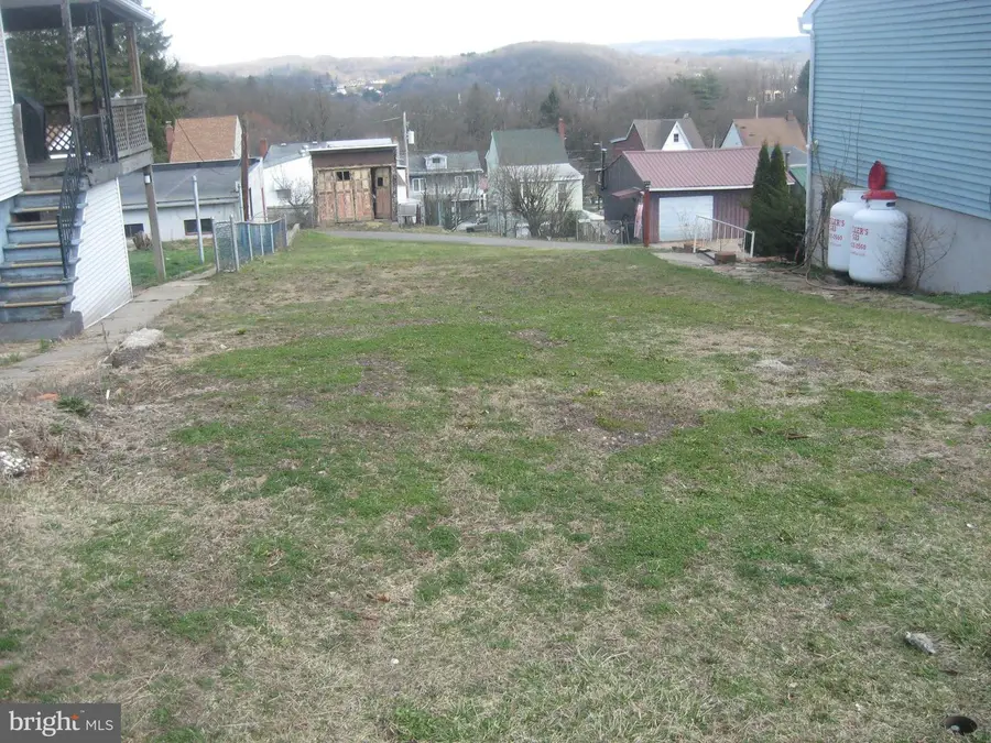 311 Broad St, Saint Clair, PA 17970 - Image #3