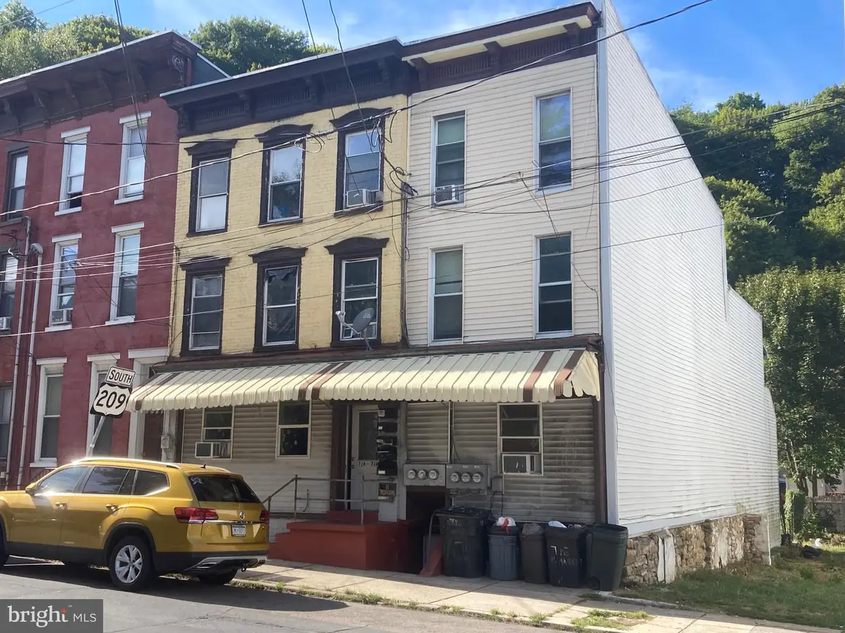 716 - 718 W Market St, Pottsville, PA 17901 - Image #1