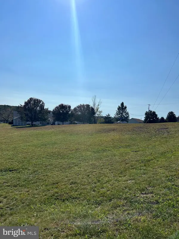 2200 Quarterhorse Dr, AUBURN, PA 17922